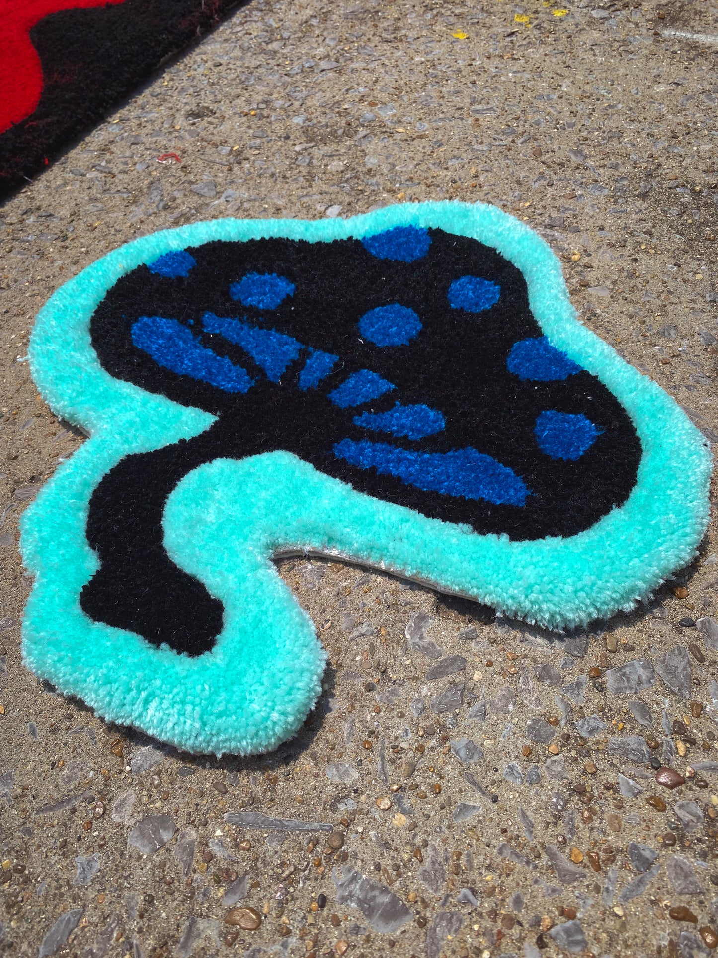 BLUE MUSHROOM RUG