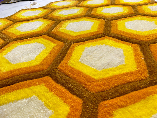 Giant honey comb rug